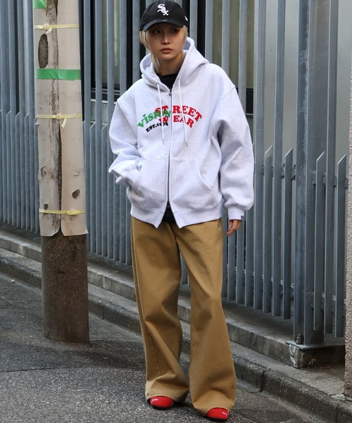 VISION STREET WEAR(ヴィジョンストリートウェア)の「【VISION STREET WEAR/ヴィジョンストリートウェア】Felt Arch ZIP Hoodie/フェルト パッチワークロゴ 配色 パーカー フーディー(パーカー・メンズ・グリーン系その他/ブラック/ライトグレー・L/M/LL)」の11枚目の写真