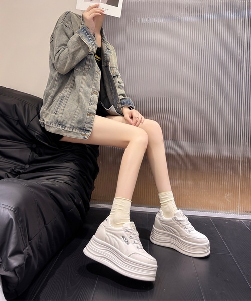 Lace Ladies（レースレディース）の「サイドロゴ レースアップ ボリューム 厚底 スニーカー（スニーカー・レディース・ブラック/ホワイト・22.5cm/23cm/23.5cm/24cm/24.5cm）」の10枚目の写真