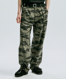 KND（ケイエヌディ）の「ルーズフィット タイガー カモ プッティグ パンツ（その他パンツ）」