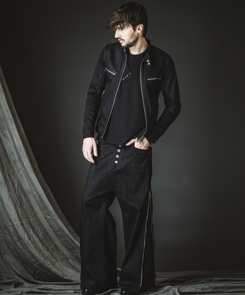 NO ID.（ノーアイディ）の「【NO ID.】Irregular Neck Pullover / イレギュラー ネック プルオーバー（Tシャツ/カットソー・メンズ・グレー/ブラック/ホワイト・2/1）」の20枚目の写真