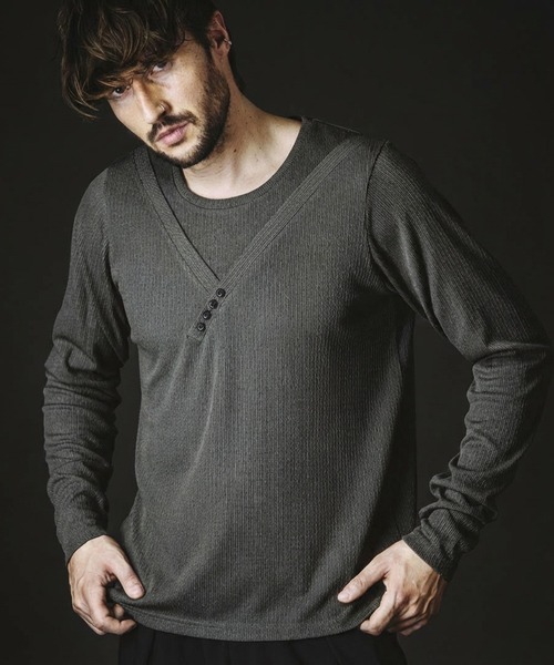 NO ID.（ノーアイディ）の「【NO ID.】Irregular Neck Pullover / イレギュラー ネック プルオーバー（Tシャツ/カットソー・メンズ・グレー/ブラック/ホワイト・2/1）」の5枚目の写真