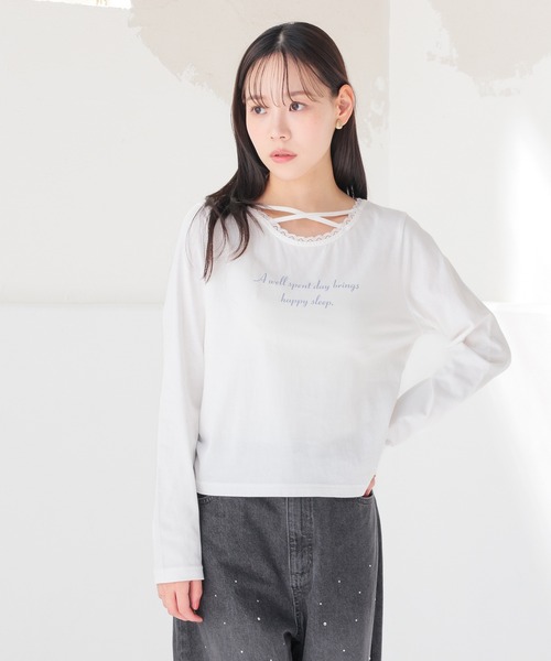 Honeys(ハニーズ)の「レース付クロストップス(Tシャツ/カットソー・レディース・ブラック/杢グレー/ピンク/ホワイト・L/M/S/SS)」の2枚目の写真