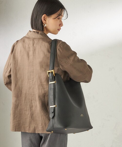 SHIPS（シップス）の「【WEB限定】George Cinq:BUCKET BAG（L）（ショルダーバッグ・レディース・ベージュ系/ブラック・ONE SIZE）」の10枚目の写真