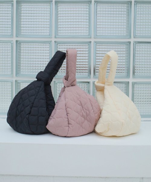PAUL&ALICE（ポール&アリス）の「QUILTED SHOULDER BAG / BLACK（ショルダーバッグ・レディース・ブラック・FREE）」の3枚目の写真