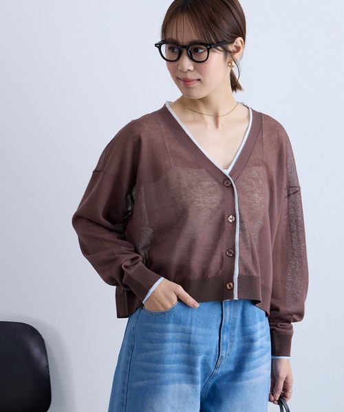 Aunely（オーネリー）の「【Aunely】透明感まとう シアー Vネックカーディガン/マシンウォッシャブル ＜YOSOOIシリーズ＞（カーディガン/ボレロ・レディース・ライトグリーン/モカ/ネイビー/グレー/ブラック/アイボリー/グレイッシュベージュ・M/L）」の4枚目の写真