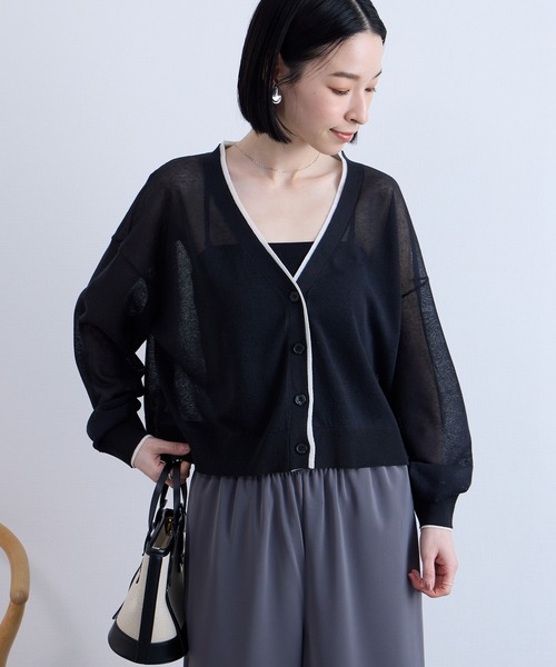 Aunely（オーネリー）の「【Aunely】透明感まとう シアー Vネックカーディガン/マシンウォッシャブル ＜YOSOOIシリーズ＞（カーディガン/ボレロ・レディース・ライトグリーン/モカ/ネイビー/グレー/ブラック/アイボリー/グレイッシュベージュ・M/L）」の16枚目の写真