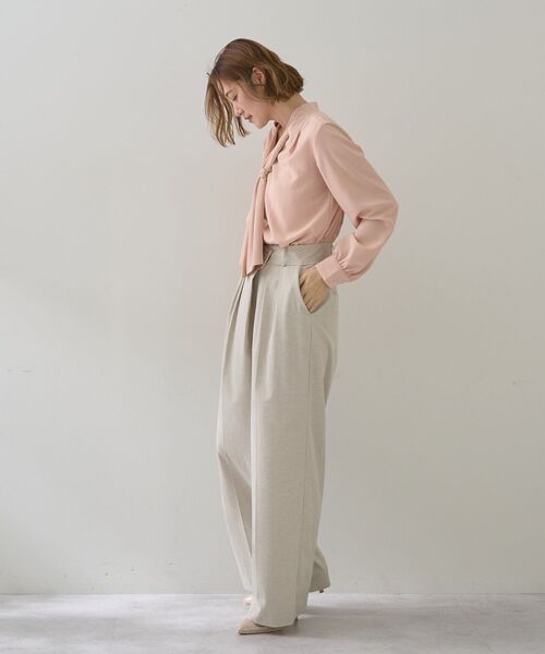 YECCA VECCA(イェッカヴェッカ)の「スカーフリング付きボウタイブラウス(シャツ/ブラウス・レディース・オフホワイト/サックスブルー/ピンク/ネイビー・FREE)」の11枚目の写真
