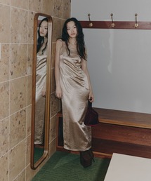 ANDRESD（アンドレスド）の「グロッシーサテンバックリボンドレス   glossy satin back ribbon dress（ドレス）」