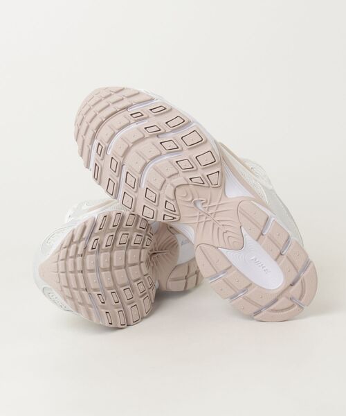 NIKE(ナイキ)の「ナイキ NIKE ナイキ V5 RNR(スニーカー・レディース・ホワイト・24.0cm/23.0cm/24.5cm/23.5cm/25.0cm)」の3枚目の写真