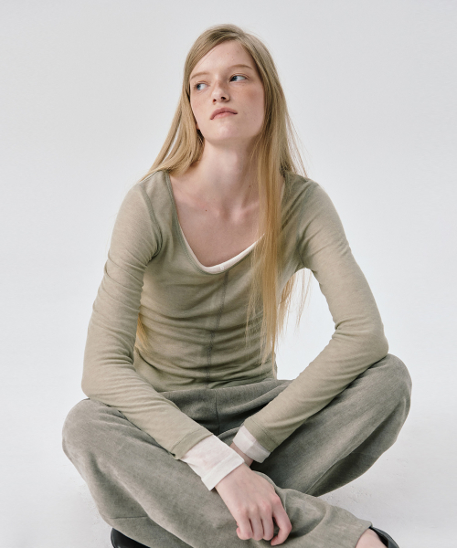 WNDERKAMMER（ブンダーカンマー）の「UネックシアT_カーキ（Tシャツ/カットソー・レディース・その他・S/M）」の6枚目の写真