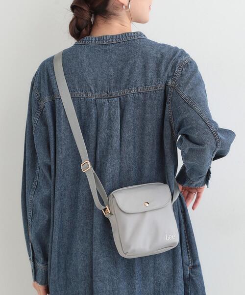 Lee（リー）の「【Lee別注／撥水】ミニショルダー（ショルダーバッグ・レディース・シルバー系7/ブラック系7/ライトオレンジ系1/アイボリー系7/ゴールド系7・00）」の8枚目の写真
