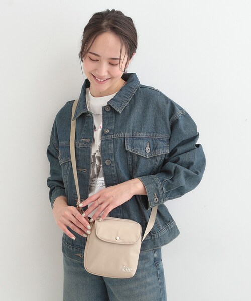 Lee（リー）の「【Lee別注／撥水】ミニショルダー（ショルダーバッグ・レディース・シルバー系7/ブラック系7/ライトオレンジ系1/アイボリー系7/ゴールド系7・00）」の10枚目の写真
