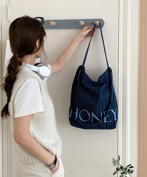 Vini(ヴィニ)の「【2サイズ展開】ストライプ ボーダー HONEY ロゴ トートバッグ(トートバッグ・レディース・ネイビー系2/ネイビー系1・FREE)」の19枚目の写真