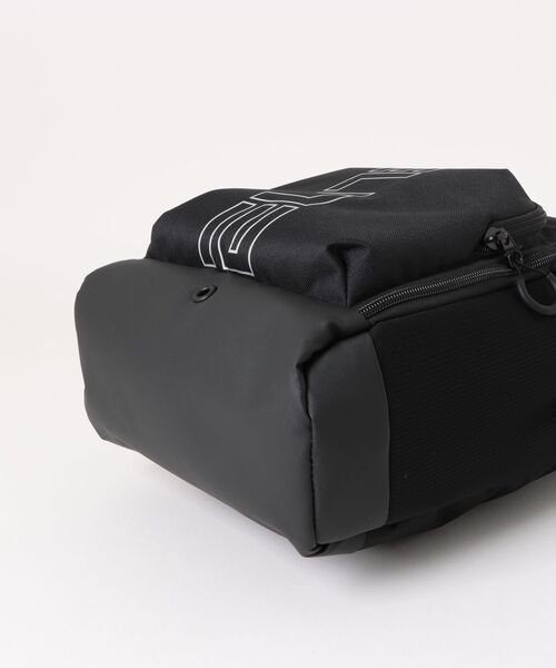 NIKE（ナイキ）の「《NIKEアパレル》ﾊﾞｰｼﾃｨ ｴﾘｰﾄ ｼｭｰﾊﾞｯｸ（シューズ小物/雑貨・メンズ・ブラック・フリー）」の3枚目の写真