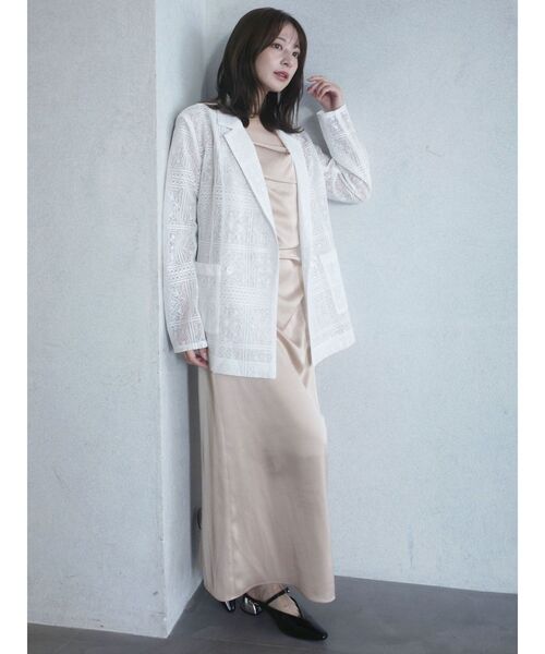 LAGUNAMOON(ラグナムーン)の「ハンマーサテンラペルキャミワンピース(ワンピース・レディース・ブラック/ベージュ・SMALL/MEDIUM)」の21枚目の写真