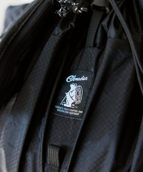 COBMASTER（コブマスター）の「Cobmaster × FREAK'S STORE/コブマスター × フリークスストア 別注 HUMMING PACK デイパック（バックパック/リュック・メンズ・ベージュ/チャコールグレー/ブラック/ラベンダー・ONE SIZE）」の17枚目の写真