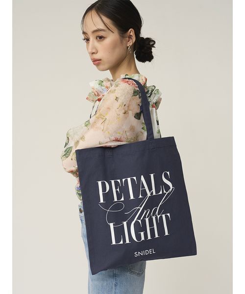SNIDEL（スナイデル）の「タイプトート（トートバッグ・レディース・ホワイト/ダークネイビー/オレンジ・F）」の13枚目の写真