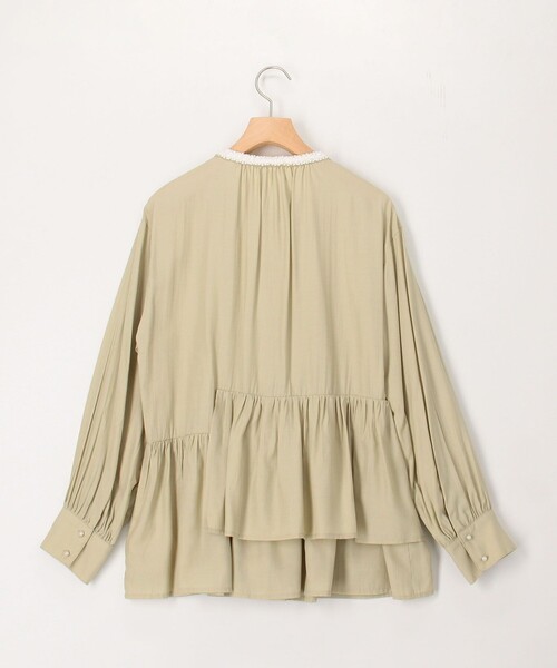 MICO COULIER（ミコクリエ）の「T/Rローンデザインヘムブラウス（シャツ/ブラウス・レディース・オフホワイト/ネイビー/ライトグリーン・38）」の6枚目の写真