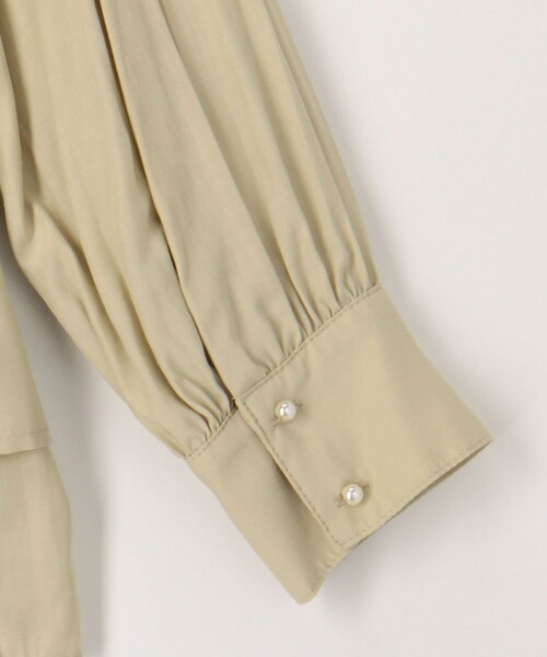 MICO COULIER（ミコクリエ）の「T/Rローンデザインヘムブラウス（シャツ/ブラウス・レディース・オフホワイト/ネイビー/ライトグリーン・38）」の8枚目の写真