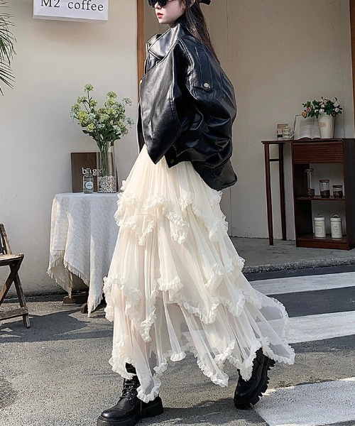gossip!ロサンゼルス(ゴシップロサンゼルス)の「【春夏新作】アシンメトリーフリルチュールボリュームレイヤードロング ティアードスカート【韓国ファッションフェミニン定番】(スカート・レディース・オフホワイト/ブラック/ブラウン・FREE)」の8枚目の写真