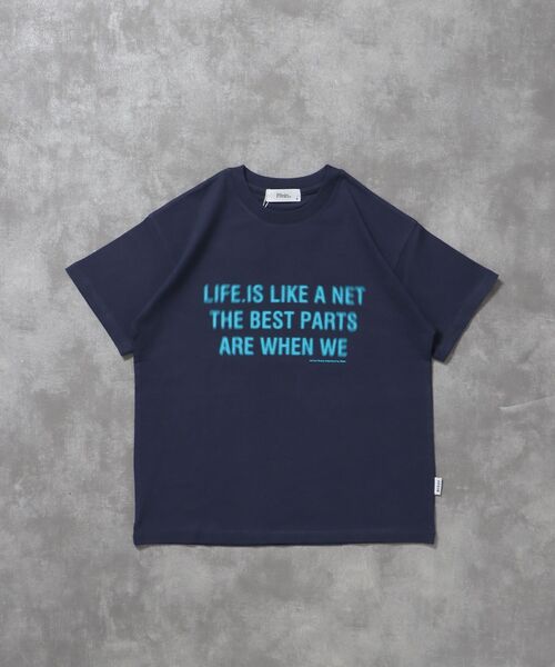 FFEIN(フェイン)の「【FFEIN(フェイン)】ぼかしメッセージロゴショート丈Tシャツ / Tシャツ クルーネック 半袖 プリント ぼかし 【短丈】(Tシャツ/カットソー・メンズ・ネイビー/レモンイエロー/レッド/ホワイト・LARGE/MEDIUM/SMALL)」の6枚目の写真