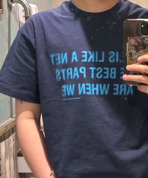 FFEIN(フェイン)の「【FFEIN(フェイン)】ぼかしメッセージロゴショート丈Tシャツ / Tシャツ クルーネック 半袖 プリント ぼかし 【短丈】(Tシャツ/カットソー・メンズ・ネイビー/レモンイエロー/レッド/ホワイト・LARGE/MEDIUM/SMALL)」の13枚目の写真