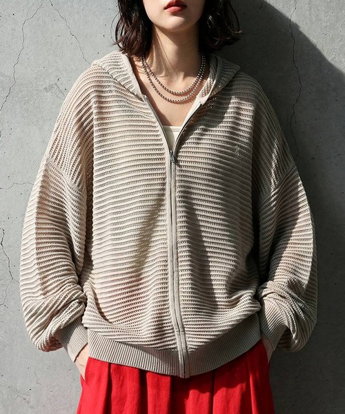 antiqua(アンティカ)の「透かし編み ニット パーカー(パーカー・レディース・ベージュ/ブラック/グレイッシュベージュ・ONESIZE)」の11枚目の写真