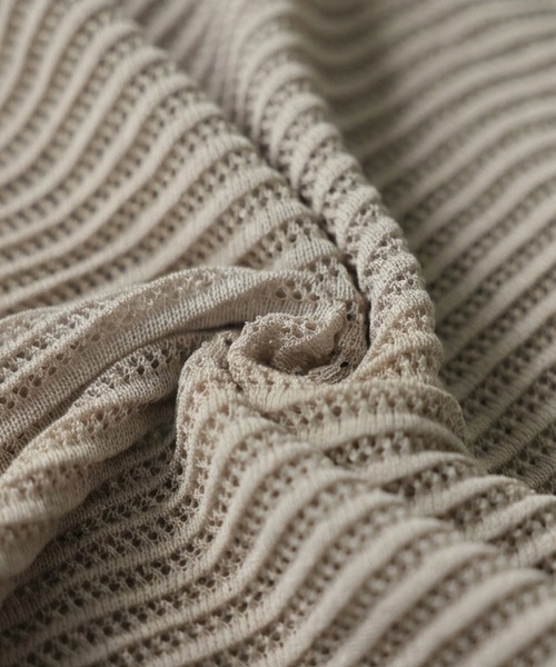 antiqua(アンティカ)の「透かし編み ニット パーカー(パーカー・レディース・ベージュ/ブラック/グレイッシュベージュ・ONESIZE)」の19枚目の写真