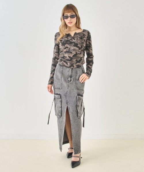 ANAP(アナップ)の「カーゴ ポケット スタッズ カモフラ トップス(Tシャツ/カットソー・レディース・カーキ/グレー・F)」の12枚目の写真