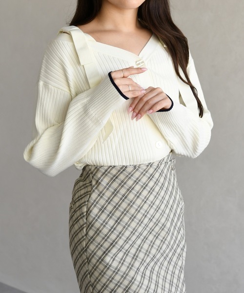 31 Sons de mode(トランテアン ソン ドゥ モード)の「2026春夏新作 肩リボン配色ニット(ニット/セーター・レディース・ネイビー/オフホワイト/ライトグリーン・フリ-)」の5枚目の写真