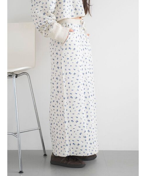 Ungrid（アングリッド）の「FAITH別注 アイラインラフスカート（スカート・レディース・チャコールグレー/その他1/アイボリー・FREE）」の5枚目の写真