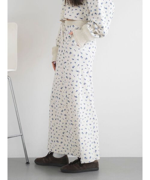 Ungrid（アングリッド）の「FAITH別注 アイラインラフスカート（スカート・レディース・チャコールグレー/その他1/アイボリー・FREE）」の7枚目の写真