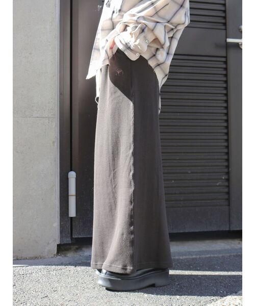 Ungrid（アングリッド）の「FAITH別注 アイラインラフスカート（スカート・レディース・チャコールグレー/その他1/アイボリー・FREE）」の14枚目の写真