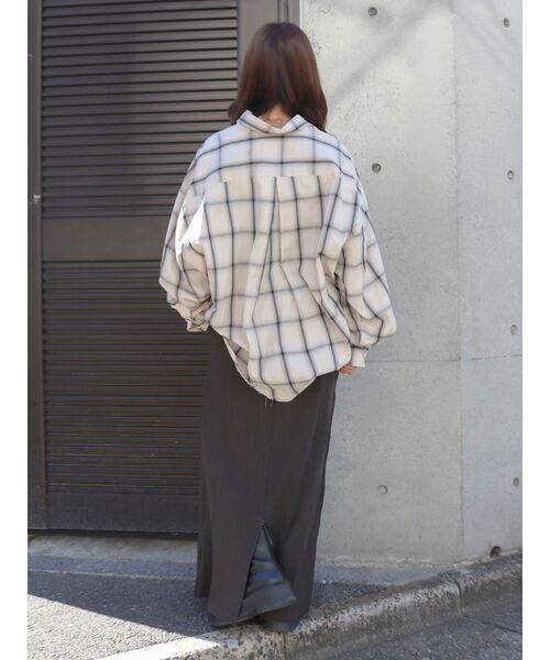 Ungrid（アングリッド）の「FAITH別注 アイラインラフスカート（スカート・レディース・チャコールグレー/その他1/アイボリー・FREE）」の16枚目の写真