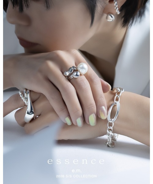 e.m.（イーエム）の「シルバーバロックパールピアス/26SS/レディース/メンズ（ピアス（片耳用）・レディース・シルバー・FREE）」の2枚目の写真