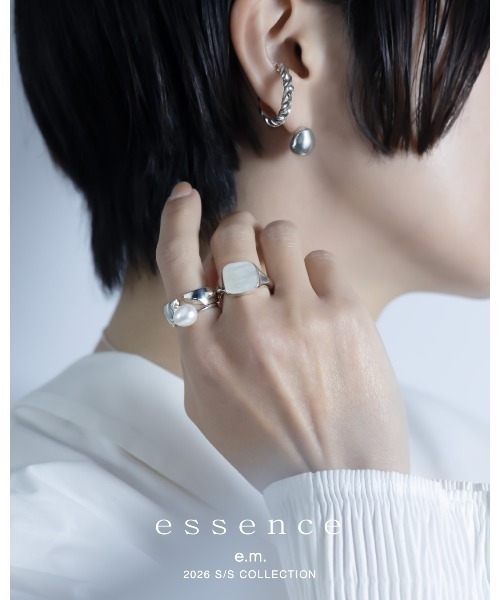 e.m.（イーエム）の「シルバーバロックパールピアス/26SS/レディース/メンズ（ピアス（片耳用）・レディース・シルバー・FREE）」の3枚目の写真