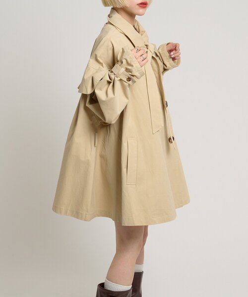 w closet(ダブルクローゼット)の「フリルトレンチコート(トレンチコート・レディース・ネイビー/ベージュ・FREE)」の9枚目の写真