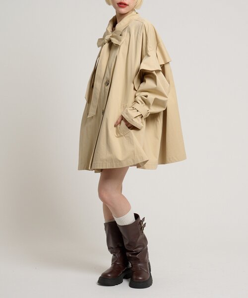w closet(ダブルクローゼット)の「フリルトレンチコート(トレンチコート・レディース・ネイビー/ベージュ・FREE)」の14枚目の写真