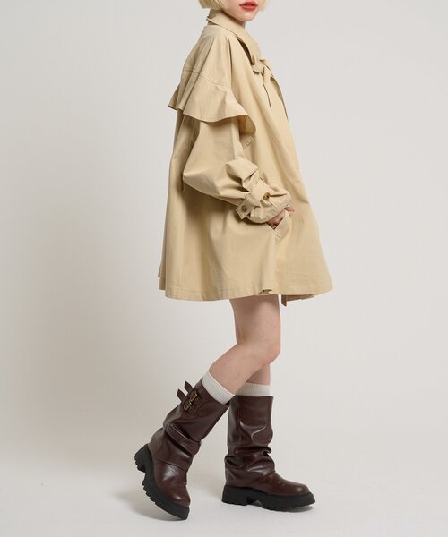 w closet(ダブルクローゼット)の「フリルトレンチコート(トレンチコート・レディース・ネイビー/ベージュ・FREE)」の15枚目の写真