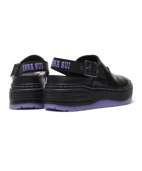 CONVERSE（コンバース）の「CONVERSE WEAPON PLTS CLG OX / ANNA SUI（コンバース ウエポン PLTS CLG OX / アナ スイ）（サンダル・レディース・ブラック系・23cm/23.5cm/24cm/24.5cm/25cm）」の2枚目の写真