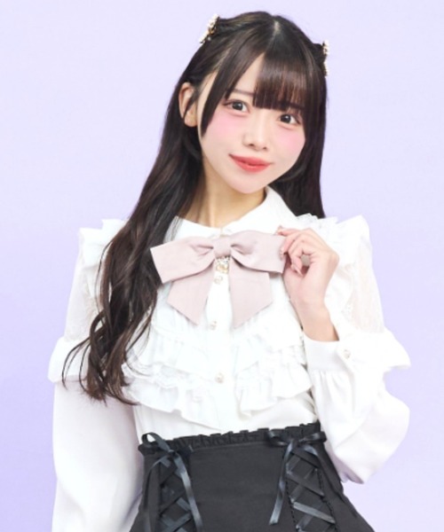 Secret Honey(シークレットハニー)の「ヨークフリル肩レース切り替えブラウス(シャツ/ブラウス・レディース・オフホワイト/ピンク/ブラック・MEDIUM)」の1枚目の写真