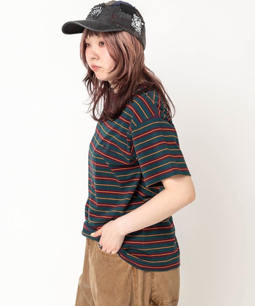 RNA(アールエヌエー)の「M2646 マルチボーダーレギュラーT(Tシャツ/カットソー・レディース・ブラック/レッド/グリーン・MEDIUM)」の7枚目の写真
