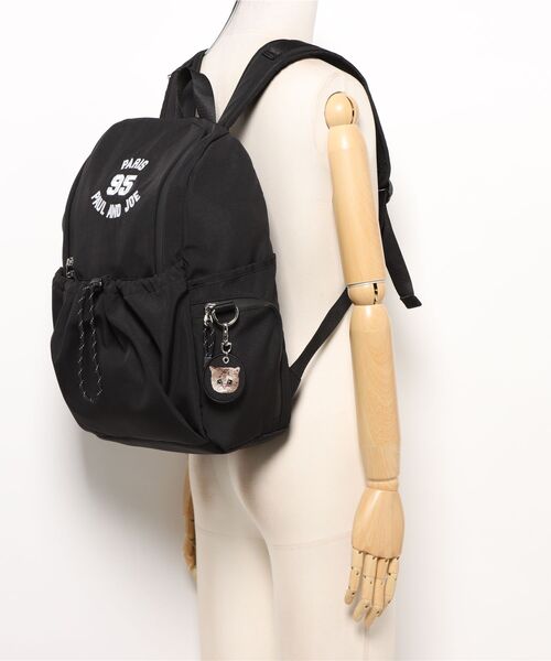 PAUL & JOE ACCESSOIRES(ポールアンドジョーアクセソワ)の「【PAUL & JOE ACCESSOIRES /ポール アンド ジョー アクセソワ 】 95 EMBROIDERY BAG 刺繍チャーム付きバックパック(バックパック/リュック・レディース・ネイビー/ワイン/ブラック・FREE)」の4枚目の写真