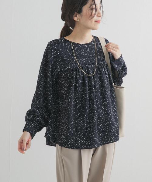 URBAN RESEARCH DOORS(アーバンリサーチドアーズ)の「ドットギャザーブラウス | オフィスカジュアル/通勤/お仕事/セレモニー/オケージョン(シャツ/ブラウス・レディース・ネイビー/ブラック・FREE)」の19枚目の写真