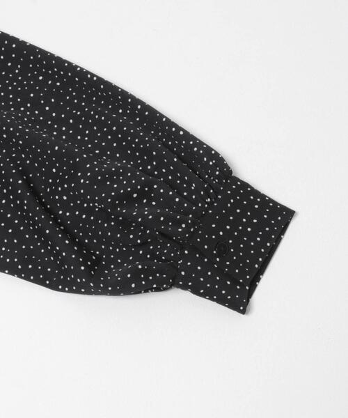 URBAN RESEARCH DOORS(アーバンリサーチドアーズ)の「ドットギャザーブラウス | オフィスカジュアル/通勤/お仕事/セレモニー/オケージョン(シャツ/ブラウス・レディース・ネイビー/ブラック・FREE)」の9枚目の写真