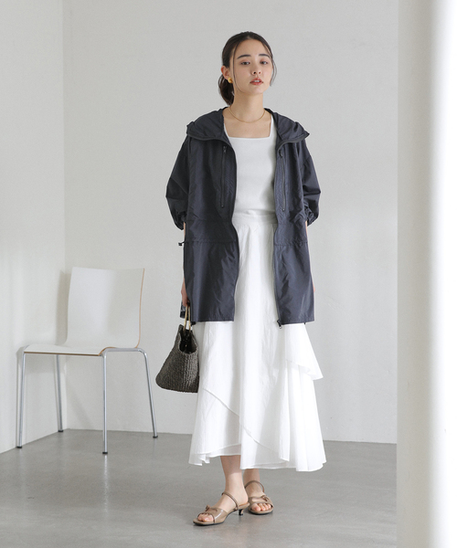 La TOTALITE（ラトータリテ）の「【洗える】Mewl / ミュール シアーUVカットパーカー（マウンテンパーカー・レディース・ブラック/ホワイト/ベージュ・FREE）」の14枚目の写真