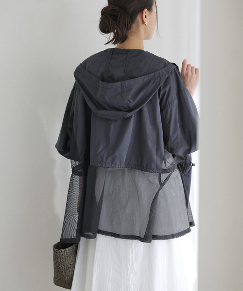 La TOTALITE（ラトータリテ）の「【洗える】Mewl / ミュール シアーUVカットパーカー（マウンテンパーカー・レディース・ブラック/ホワイト/ベージュ・FREE）」の18枚目の写真