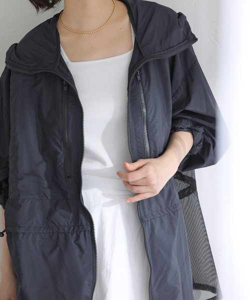 La TOTALITE（ラトータリテ）の「【洗える】Mewl / ミュール シアーUVカットパーカー（マウンテンパーカー・レディース・ブラック/ホワイト/ベージュ・FREE）」の19枚目の写真