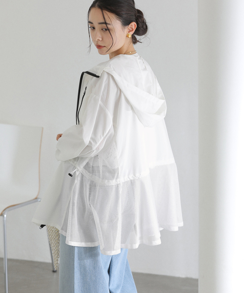 La TOTALITE（ラトータリテ）の「【洗える】Mewl / ミュール シアーUVカットパーカー（マウンテンパーカー・レディース・ブラック/ホワイト/ベージュ・FREE）」の4枚目の写真