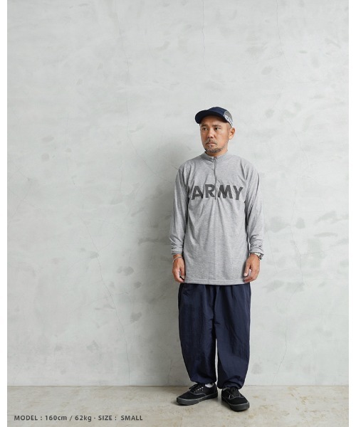 MILITARY(ミリタリー)の「リメイク 実物 新品 デッドストック 米軍 リメイク IPFU ARMY ロングスリーブTシャツ ジップネック(Tシャツ/カットソー・メンズ・グレー・SMALL/MEDIUM/LARGE/X-LARGE)」の8枚目の写真